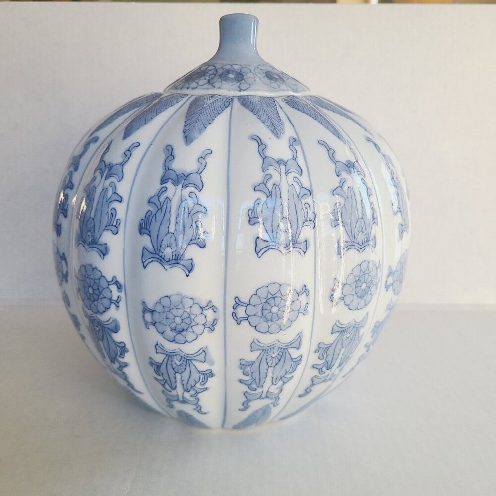 VTG Chinese Porcelain Pumpkin Jar Extra Large Blue & White Chinoiserie 25 Cm